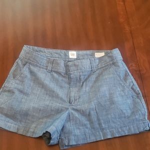 Womans GAP Blue shorts